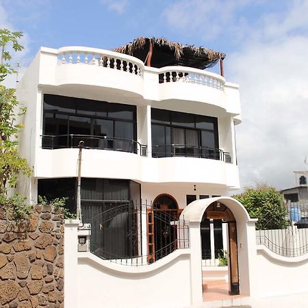 Planet House Hotel Puerto Ayora  Zewnętrze zdjęcie