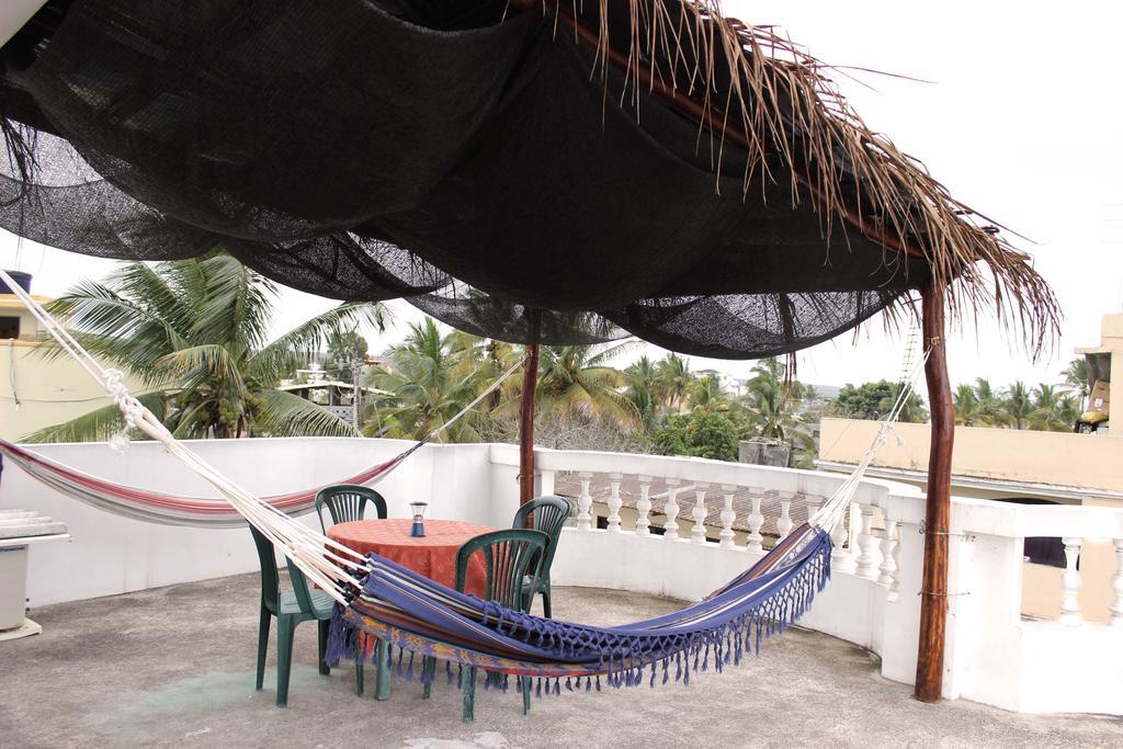 Planet House Hotel Puerto Ayora  Zewnętrze zdjęcie