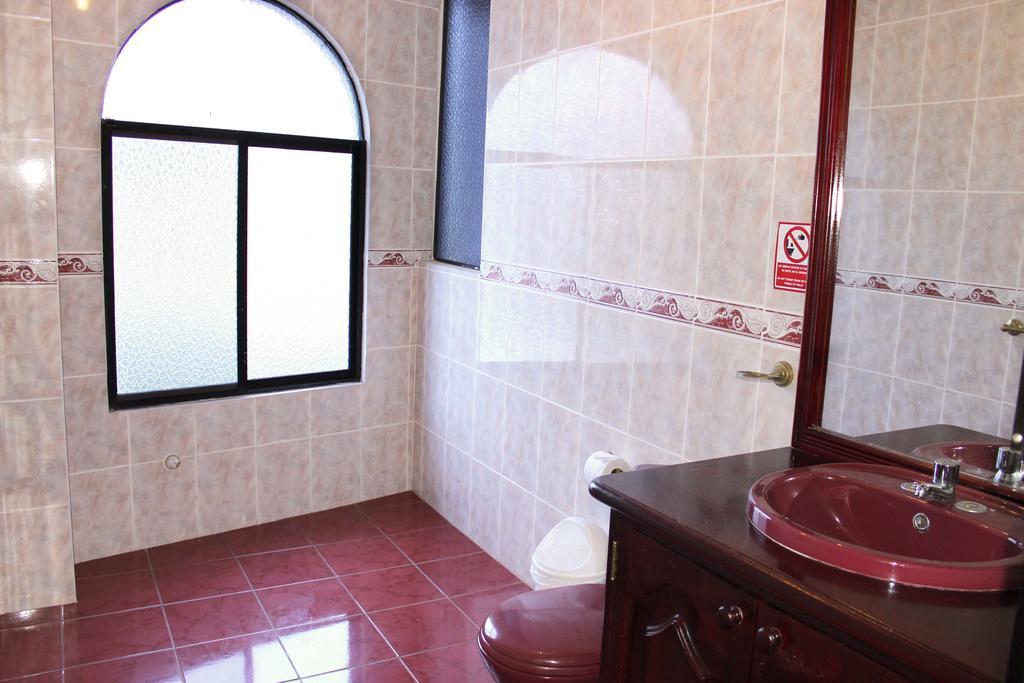 Planet House Hotel Puerto Ayora  Pokój zdjęcie