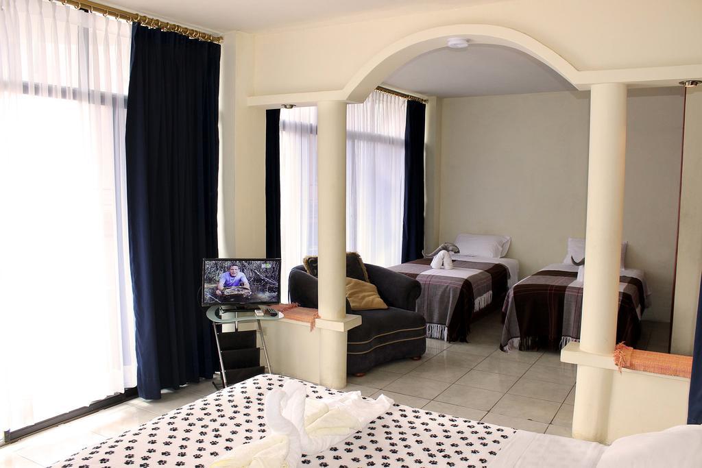 Planet House Hotel Puerto Ayora  Pokój zdjęcie