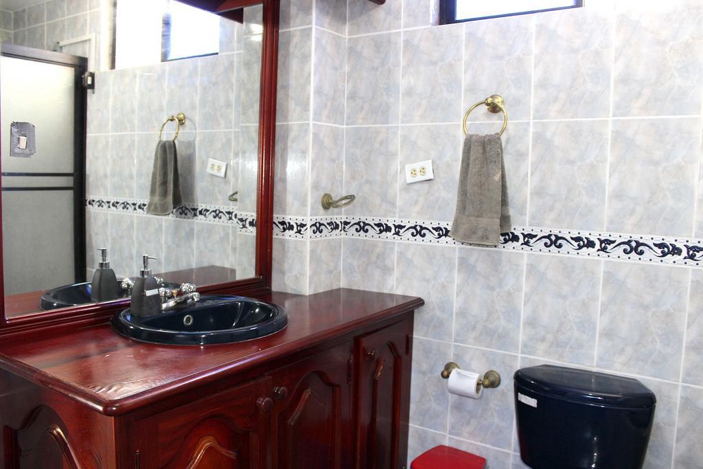 Planet House Hotel Puerto Ayora  Pokój zdjęcie